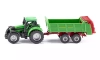 Traktor z przyczepą - zdjęcie