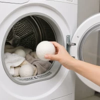 Naturalne Wełniane Kule Do Suszarki Bębnowej Hipoalergiczne Białe 7cm 6szt., zdjęcie 2