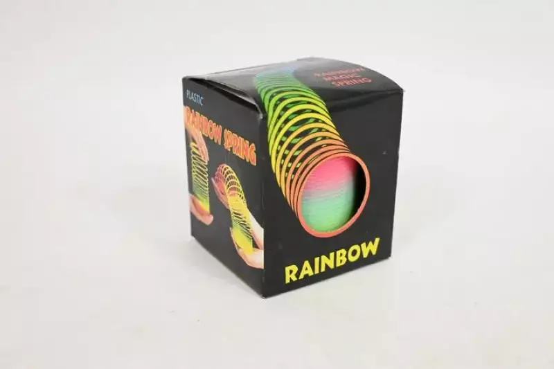 Sprężyna tęczowa 5cm w pudełku 00297 Sprężyna tęczowa 5cm w pudełku 00297