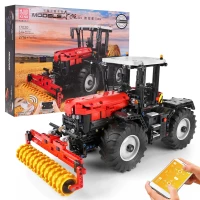 Klocki RC : Czerwony Traktor 2716el., zdjęcie 2