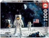 Puzzle 1000 elementów. Pierwszy człowiek na księżycu - zdjęcie