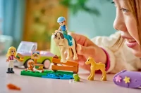 LEGO Friends Przyczepa z koniem i źrebaczkiem 42695, zdjęcie 7