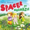 Spacer po ogrodzie - zdjęcie