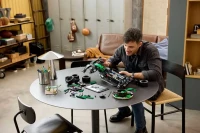 LEGO Technic Bolid F1® Aston Martin Aramco AMR25 42240, zdjęcie 10