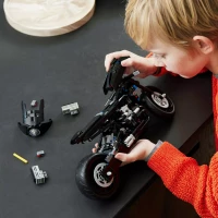 LEGO Technic BATMAN — BATMOTOR™ 42155, zdjęcie 11