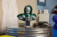 LEGO Super Heroes Marvel Popiersie Doktora Dooma 76345, zdjęcie 11