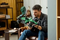 LEGO Technic Bolid F1® Aston Martin Aramco AMR25 42240, zdjęcie 19