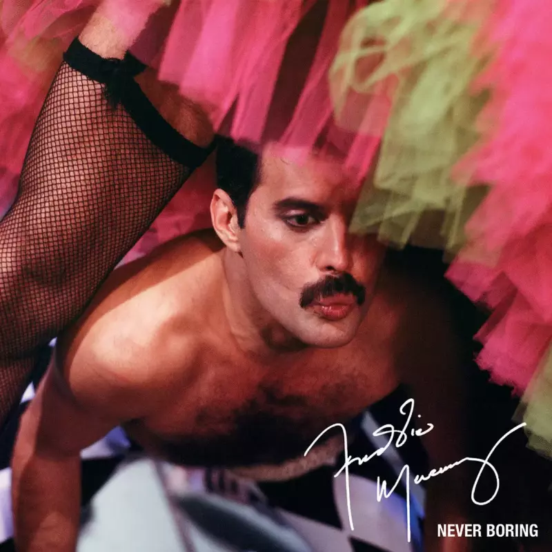 Never Boring, CD Never Boring, CD