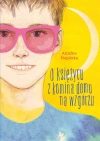 O księżycu z komina domu na wzgórzu - zdjęcie