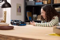 LEGO Technic Samochód wyścigowy Porsche GT4 e-Performance 42176, zdjęcie 8