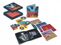 Surrender, CD, zdjęcie 2