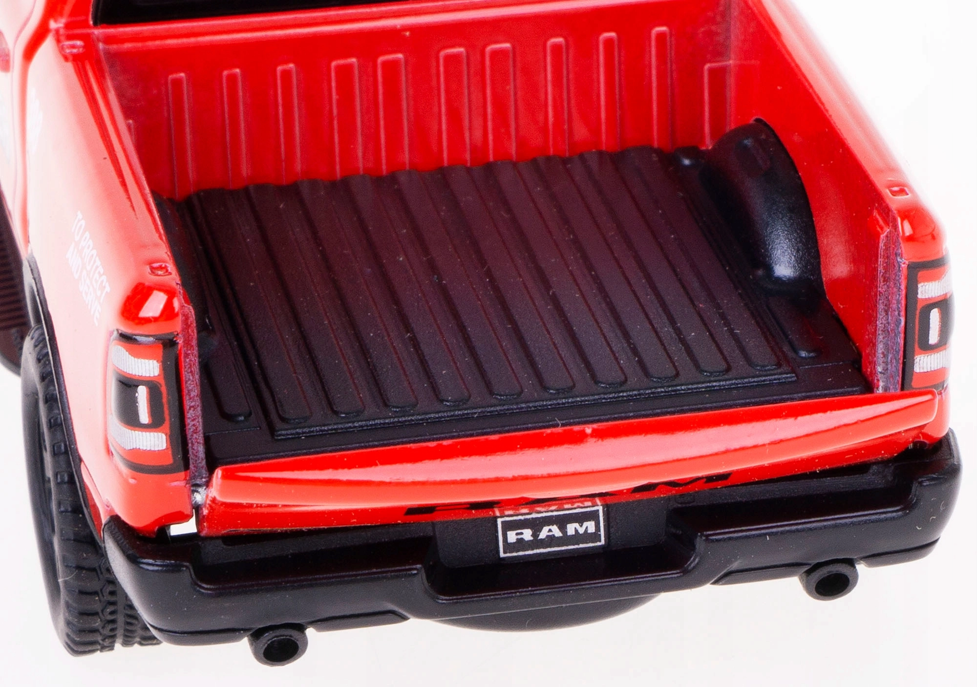 Dodge Ram. Auto, 1:46 - Zabawki