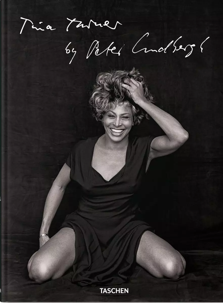 Tina Turner by Peter Lindbergh wer. angielska - Książki
