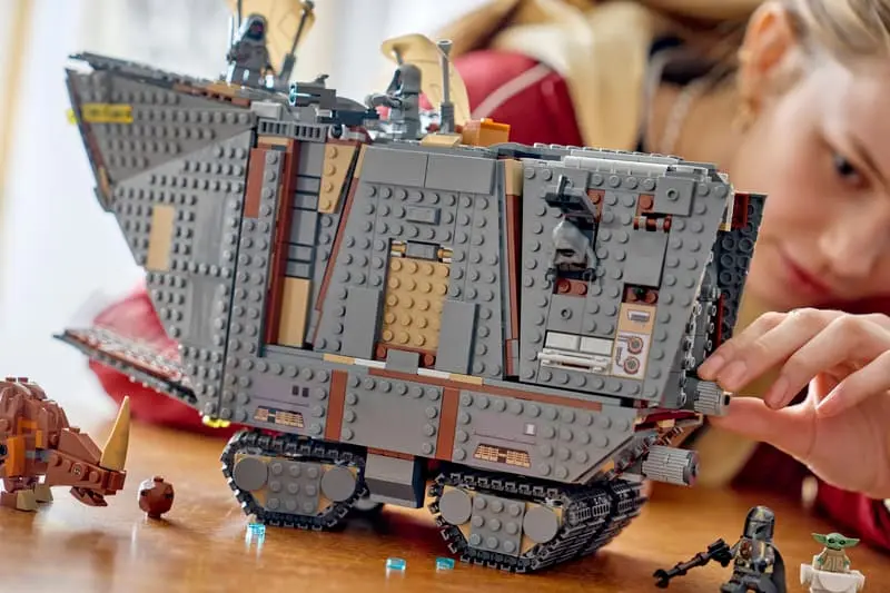 LEGO Star Wars™ Piaskoczołg wędrownych Jawów i bagnorożec 75453 - Zabawki