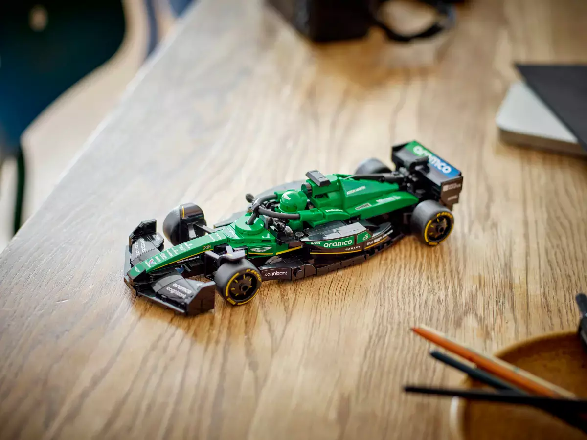 Lego Speed Champions Bolid F1 Aston Martin Aramco AMR24 77245 - Zabawki