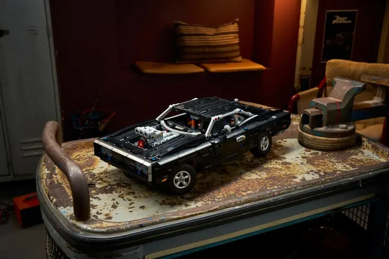 LEGO Technic Samochód Fast and Furious Dodge Charger R/T 42231 - Zabawki