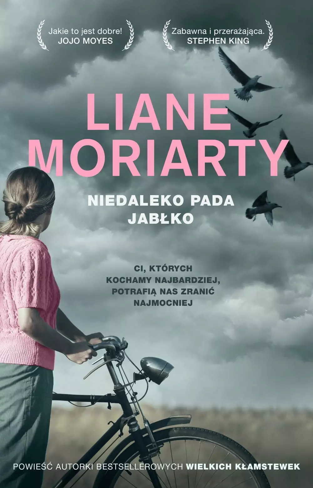Niedaleko pada jabłko - Książki