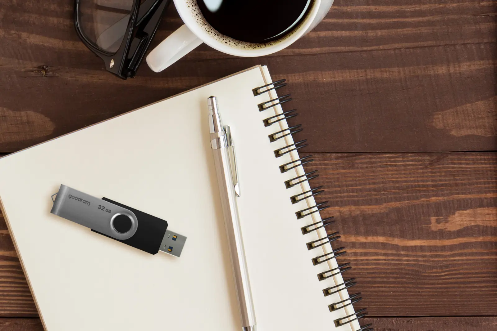 Pendrive Goodram USB 3.2 16GB czarny - Elektronika i akcesoria