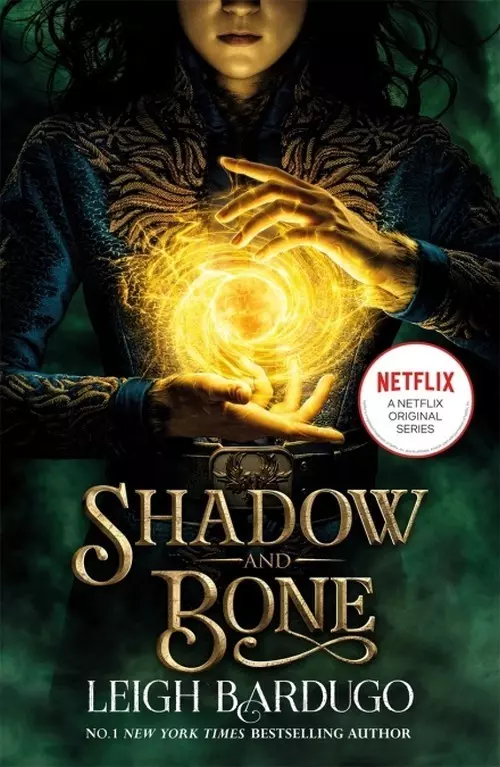 Shadow and Bone - Książki