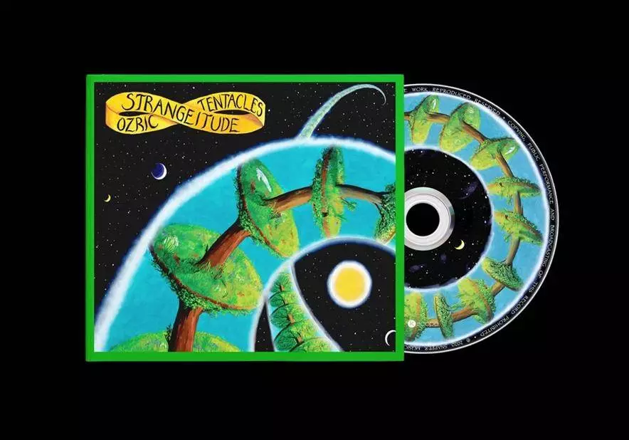 Strangeitude, CD - Muzyka