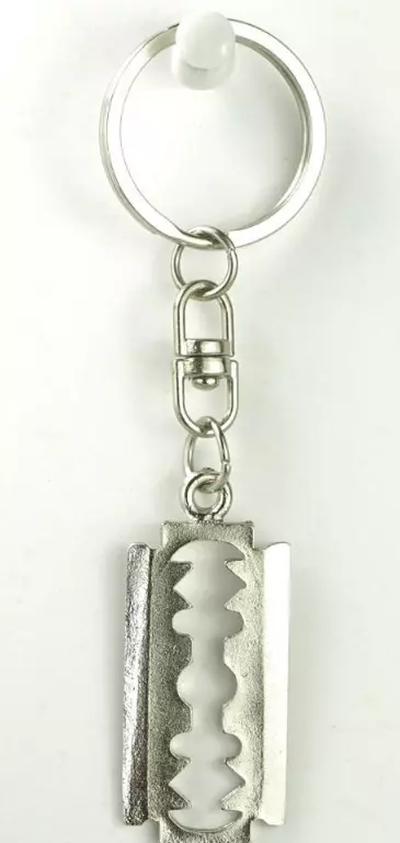Brelok metalowy, żyletka - Zabawki