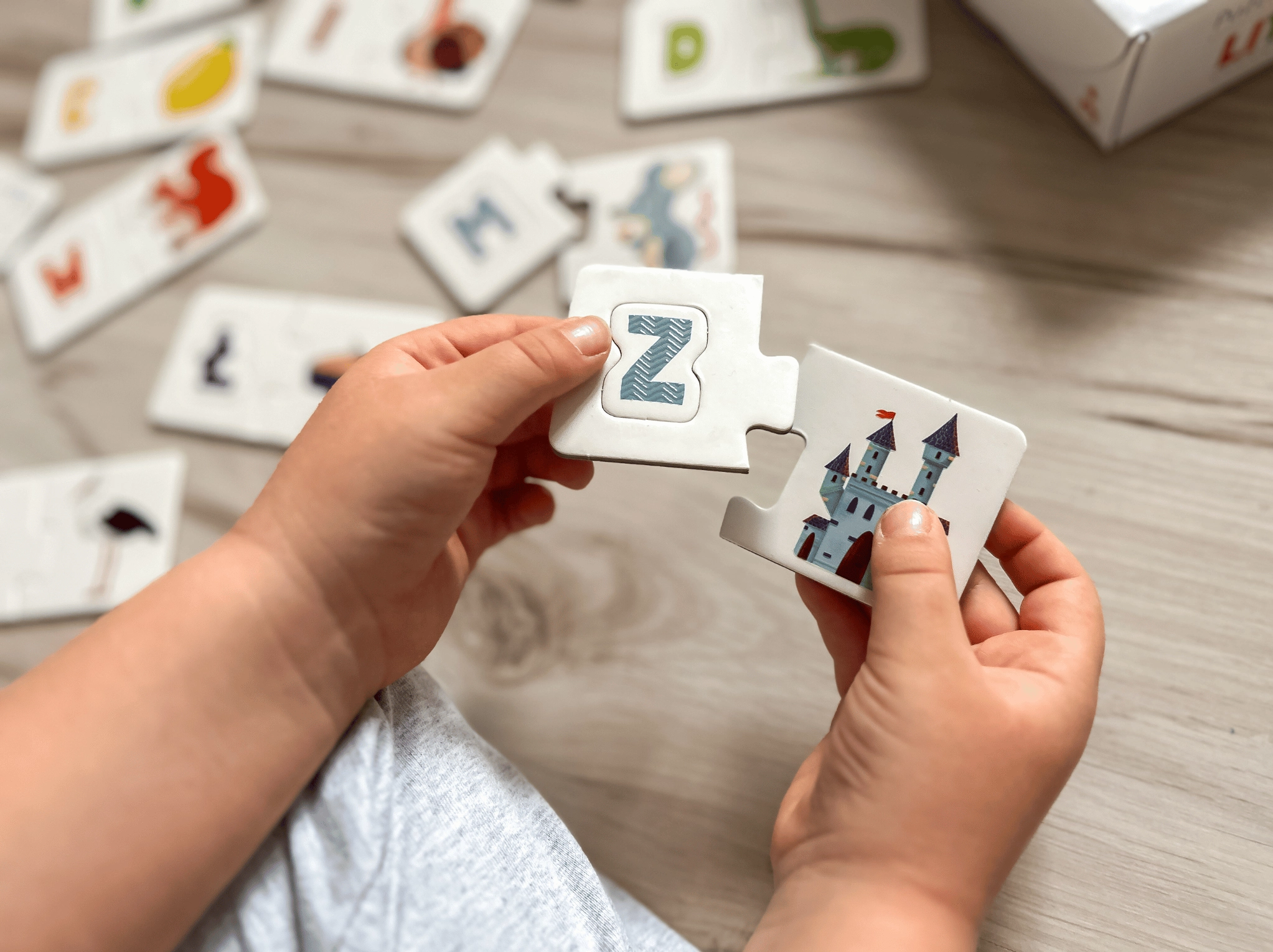 Puzzle sensoryczne 72 elementy. Literki - Puzzle
