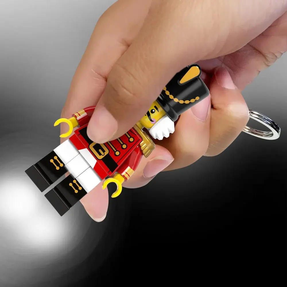 Brelok z latarką LEGO Minifigures™ – Dziadek do orzechów - Zabawki