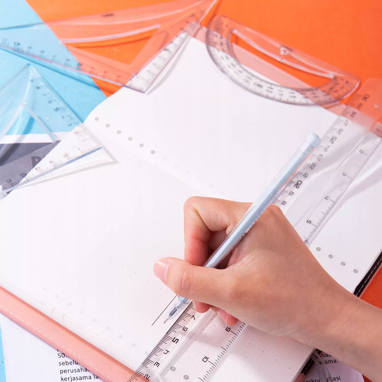 Zestaw geometryczny 4 elementy linijka kątomierz ekierka Deli transparent - Papiernicze i szkolne