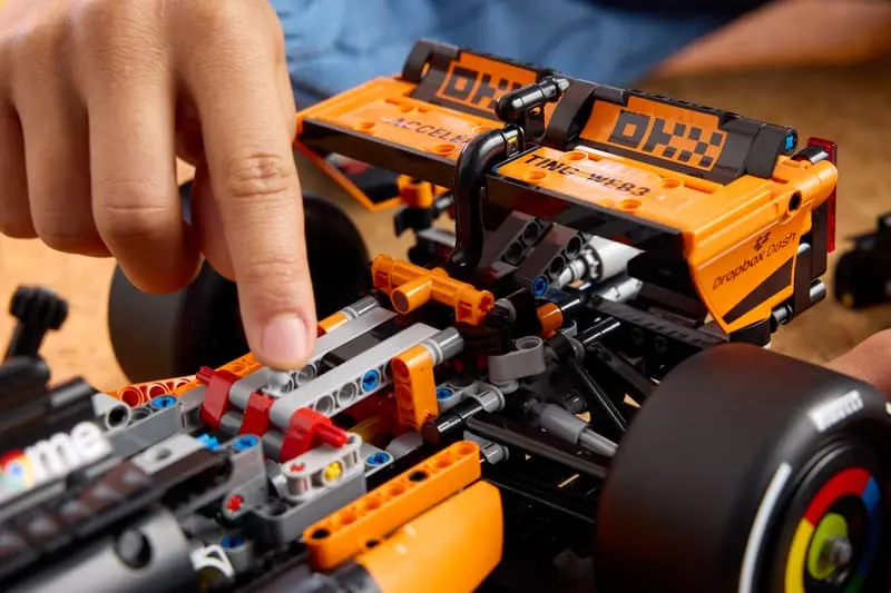 LEGO Technic Bolid McLaren MCL39 F1® 42228 - Zabawki