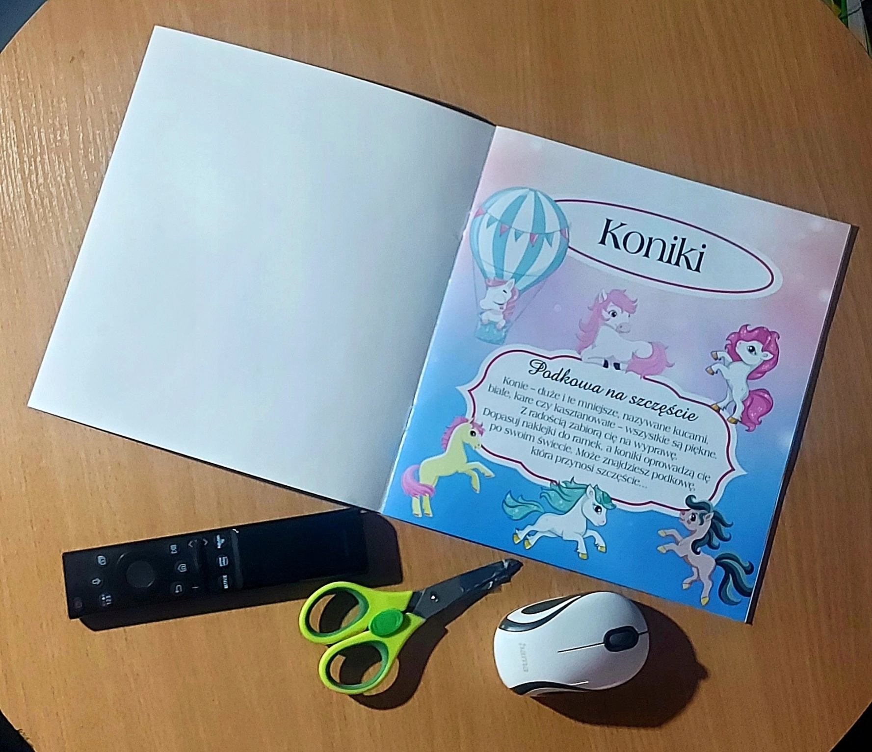 Naklejki iskierki Koniki - Książki