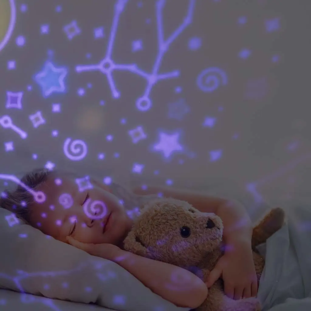 Lampka nocna projektor gwiazd LED USB obrotowy 6 motywów pilot jelonek - Elektronika i akcesoria